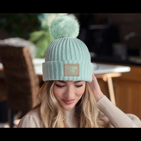 NWT Love Your Melon “The Child” Mandalorian adult beanie - Picture 5 of 8